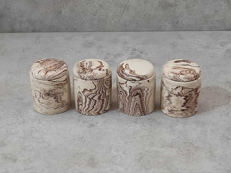 بانکه گرد کوچک سنگی 